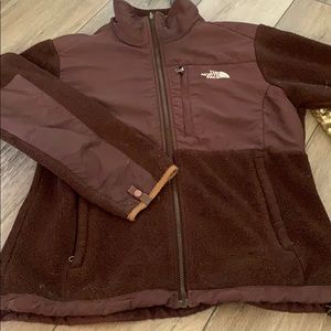 NORTH FACE BROWN ZIP UP